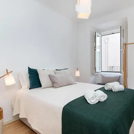 Modern And Comfort At Santos * Lizbona