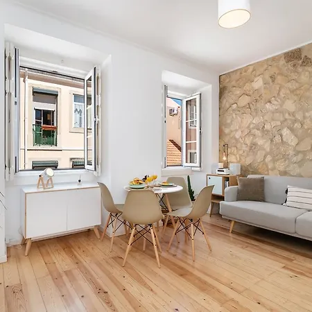Modern And Comfort At Santos Lizbona
