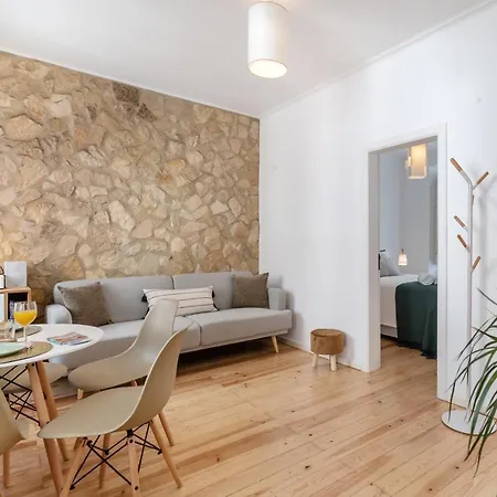 Modern And Comfort At Santos * Lisboa
